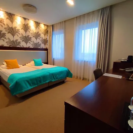 Zamek Centrum Hotel 4*