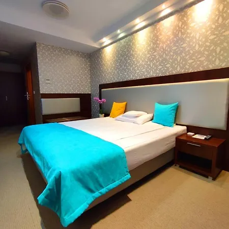 Zamek Centrum 4* 슈체친