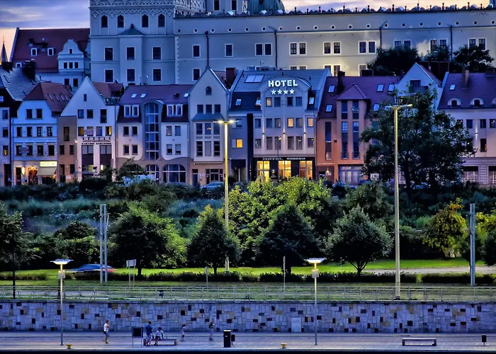 Hotel Zamek Centrum 4*